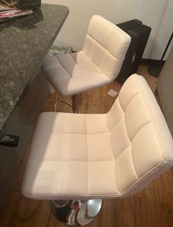 Set of 2 Modern White Bar Stools