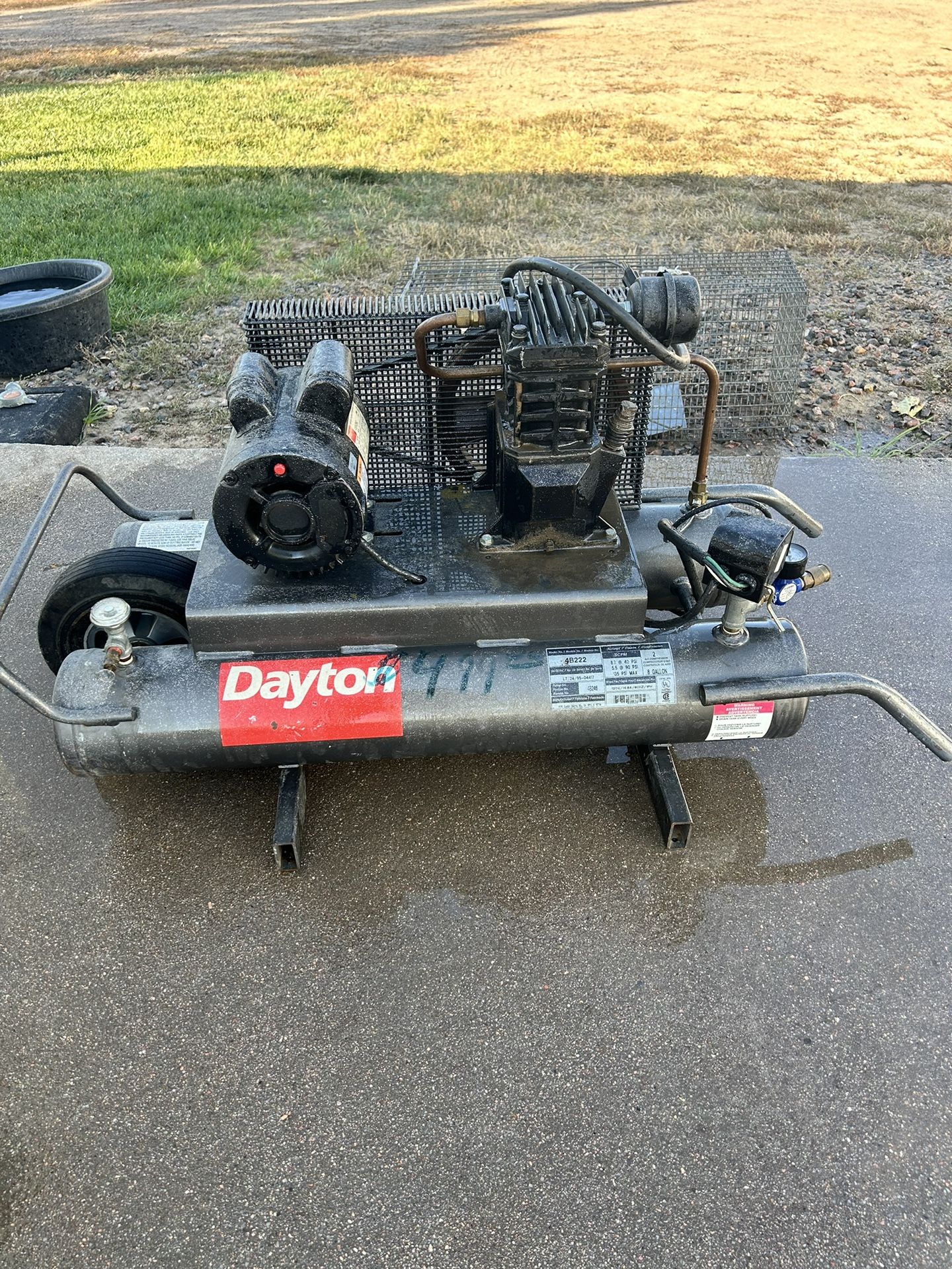 Dayton Portable Air Compressor - 9 Gallon