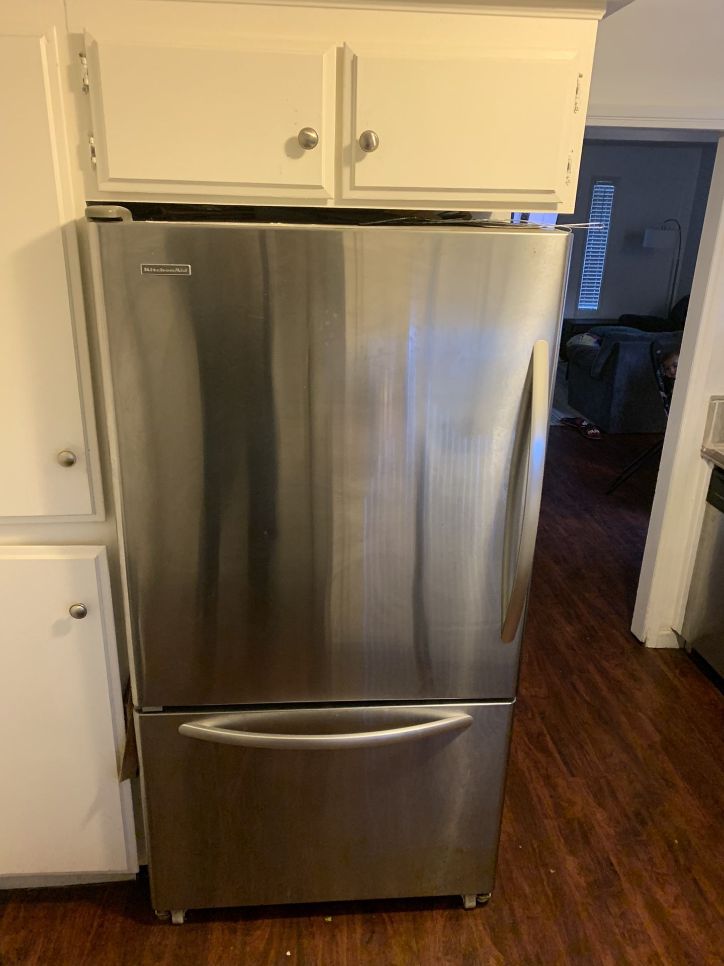 Kitchen Aid Refrigerator for Sale in Bakersfield, CA OfferUp