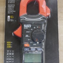   Klein Tools AC Auto-Ranging 400Amp Digital Clamp Meter CL220 New Factory Sealed 