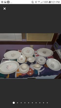 Vintage dish set