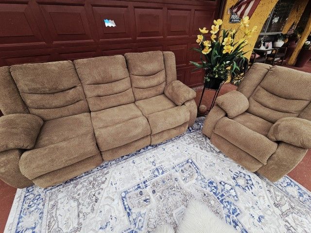 Beautiful Electric Push Button Recliner Couch And Chair Made Fabric Brown Totally Deep Clean Good Condition