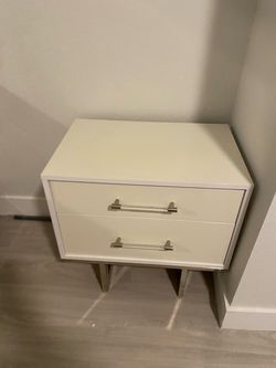 Bedroom Set 3 Pieces – Dresser, Mirror & Nightstand