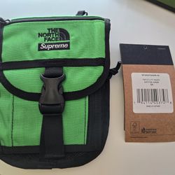 Supreme SS20 The North Face RTG Utility Pouch - Krypton Green