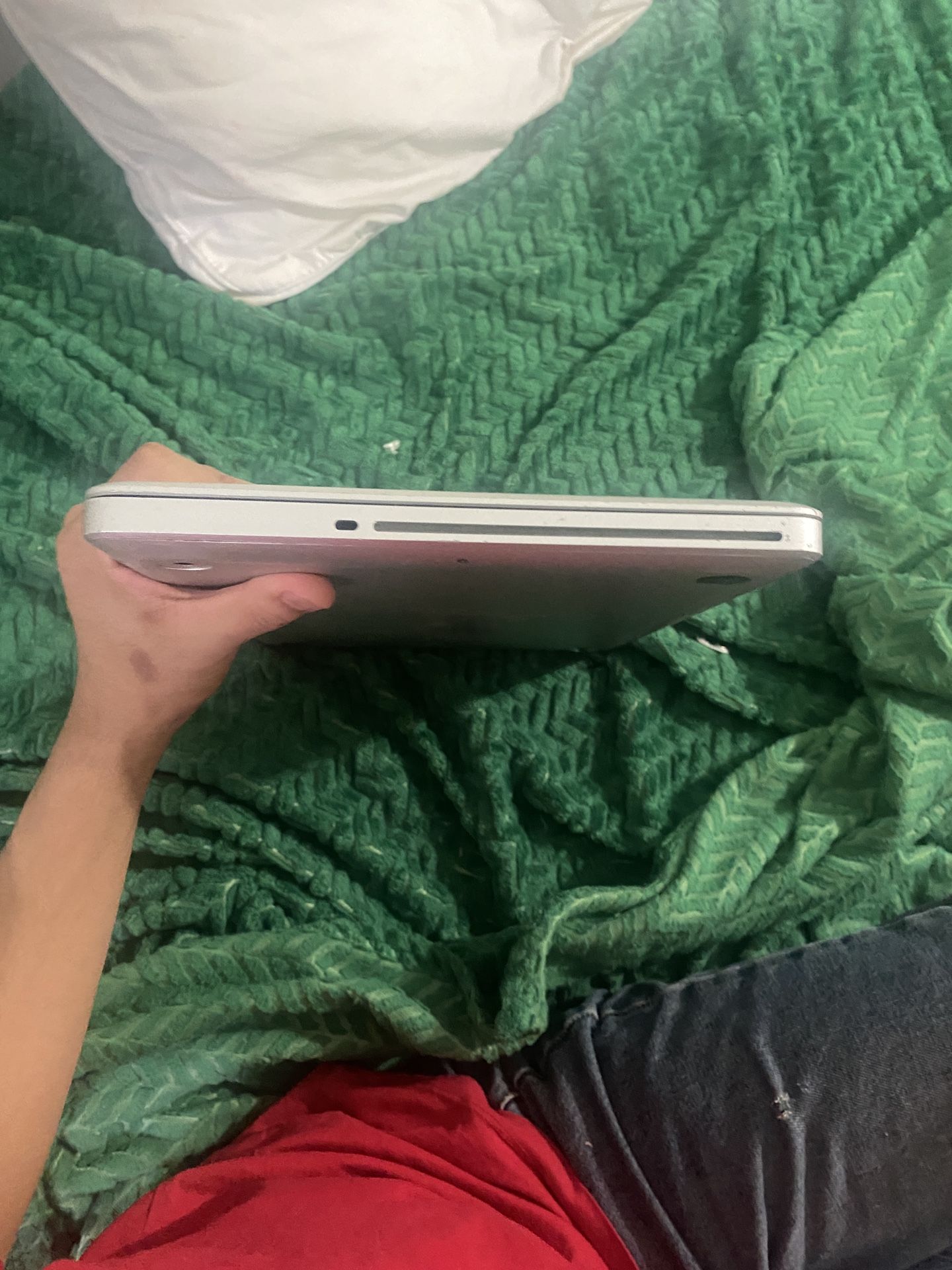 Old MacBook Only Pickups In Nyc