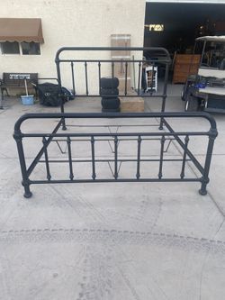 King size bed $45