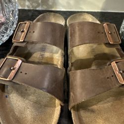 Birkenstock Arizona Size 42 Lightly Used