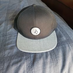 Volcom Hat Small