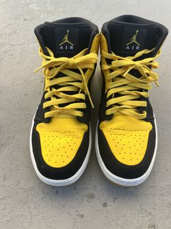 Jordan 1 New Love Sz 9.5