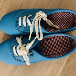Cute Shoes Size 6