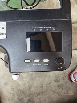 Oxygen machine and oxygen bottles
