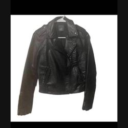 Chamarra De Mujer /  Women’s Leather Jacket 