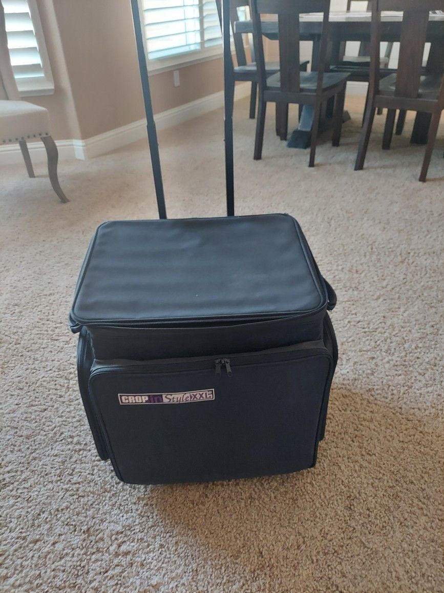 Crop In Style XXL Rolling Tote for Sale in Elk Grove, CA OfferUp