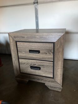 2-Drawer Nightstand in Gray Wood Finish
