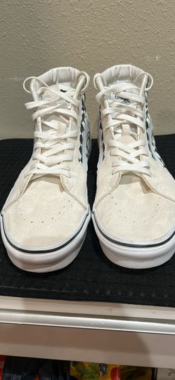 Vans Sk8-Hi Checker Flame shoes feature a white suede upper. Size 12 obo