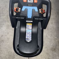 Uppababy Mesa Base 