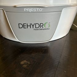 Presto brand food dehydrator 