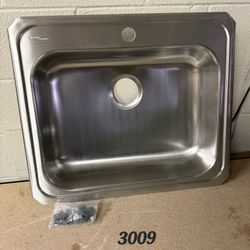 Elkay GECR2521 Celebrity 25" Drop In Single Basin
Stainless Steel Kitchen Sink - 3 Faucet Holes