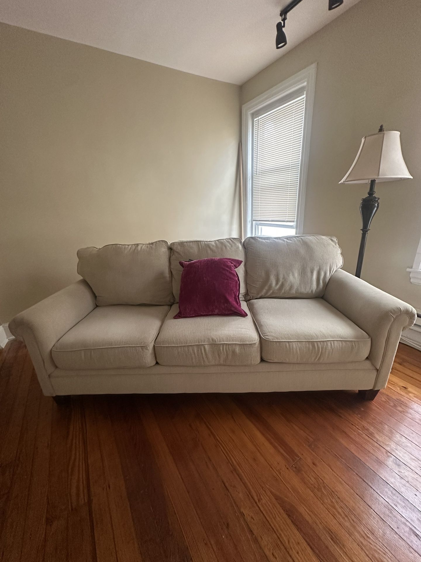 COUCH