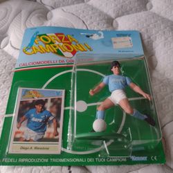 Vintage Factory Sealed  Diego Maradona Figure With Card Factory Sealed. Amazing Price. Cash Porch Pickup Redmond 