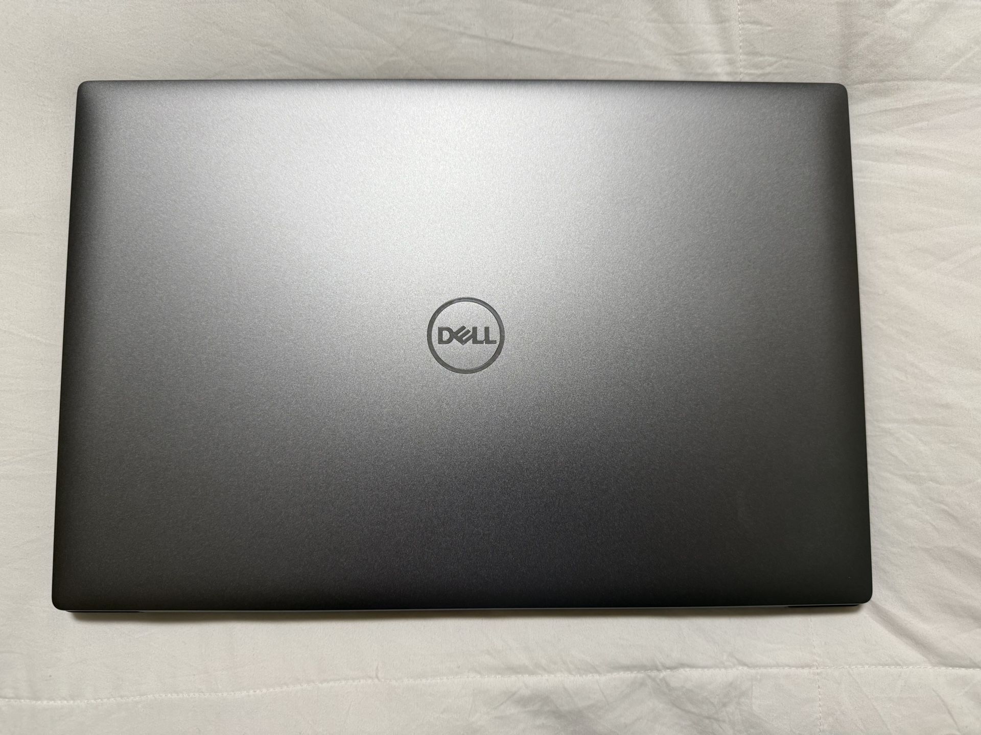 DELL PRECISION 5490 I9 Ultra 185H NVIDIA RTX 1000 ADA 32GB RAM 1TB SSD