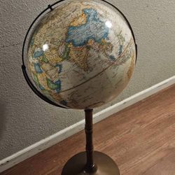 Floor globe