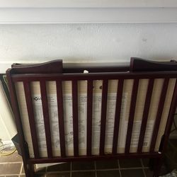 Baby crib for newborn
