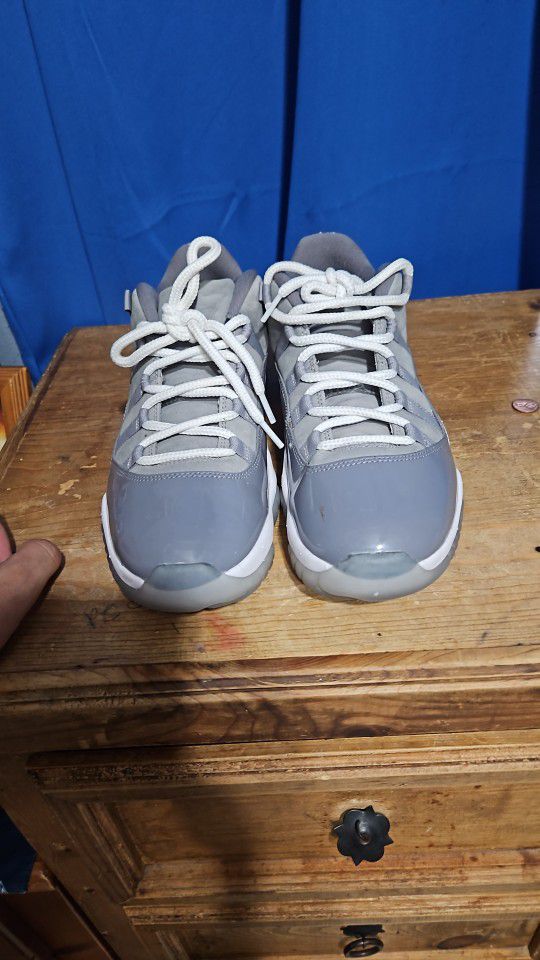 Jordan 11 Low Cool Grey Size 10.5