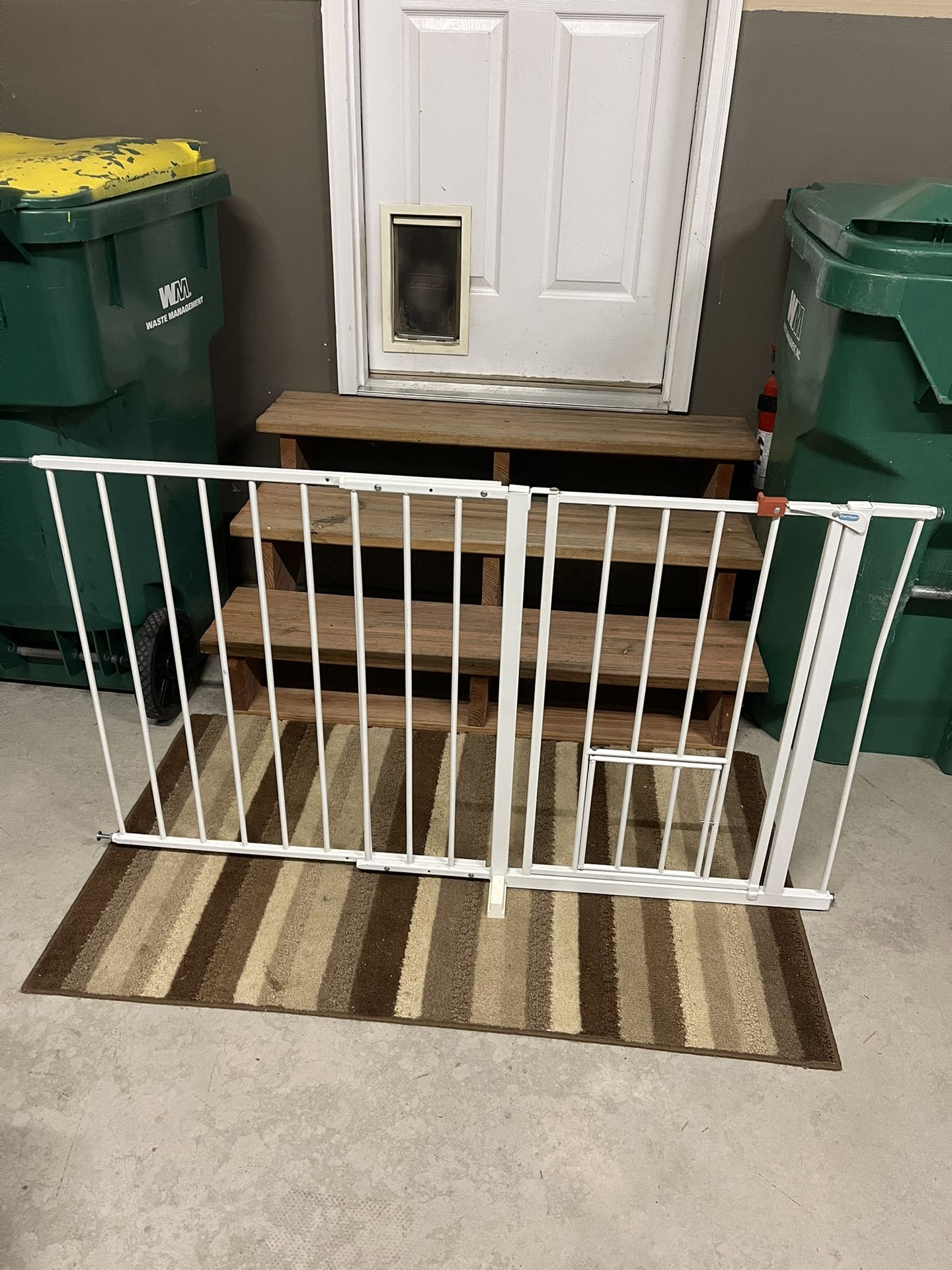 Carlson Pet Gate with Pet Door