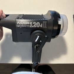 Aputure 120d2 And Many Accessories