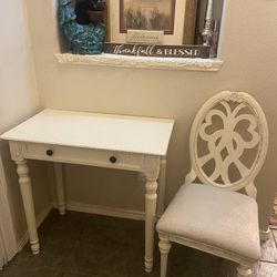 Lovely Ivory Desk And Chair Set