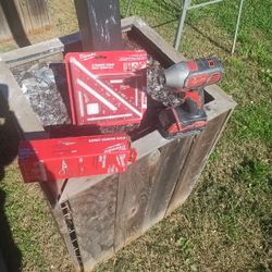 Milwaukee Tools, One Battery Two Drills, Some Squares, A Kit 