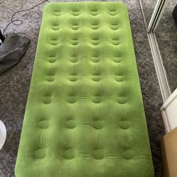 Inflatable Mattress - Twin