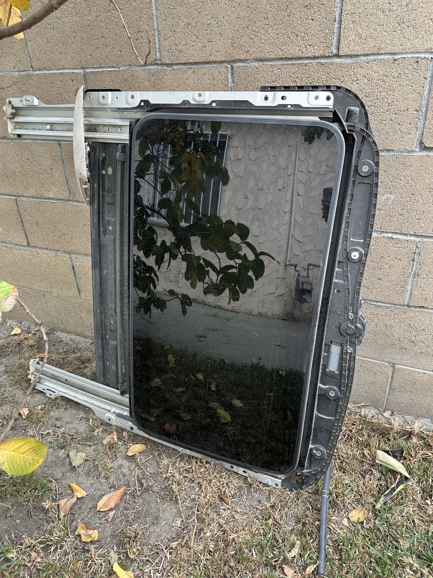 35x19 Inch Sunroof