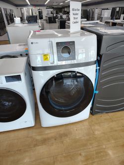 $1300 GE 4.6 Cu Ft all in 1 washer/dryer