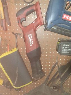 Hilti sawzall  and battery 21volt and charger