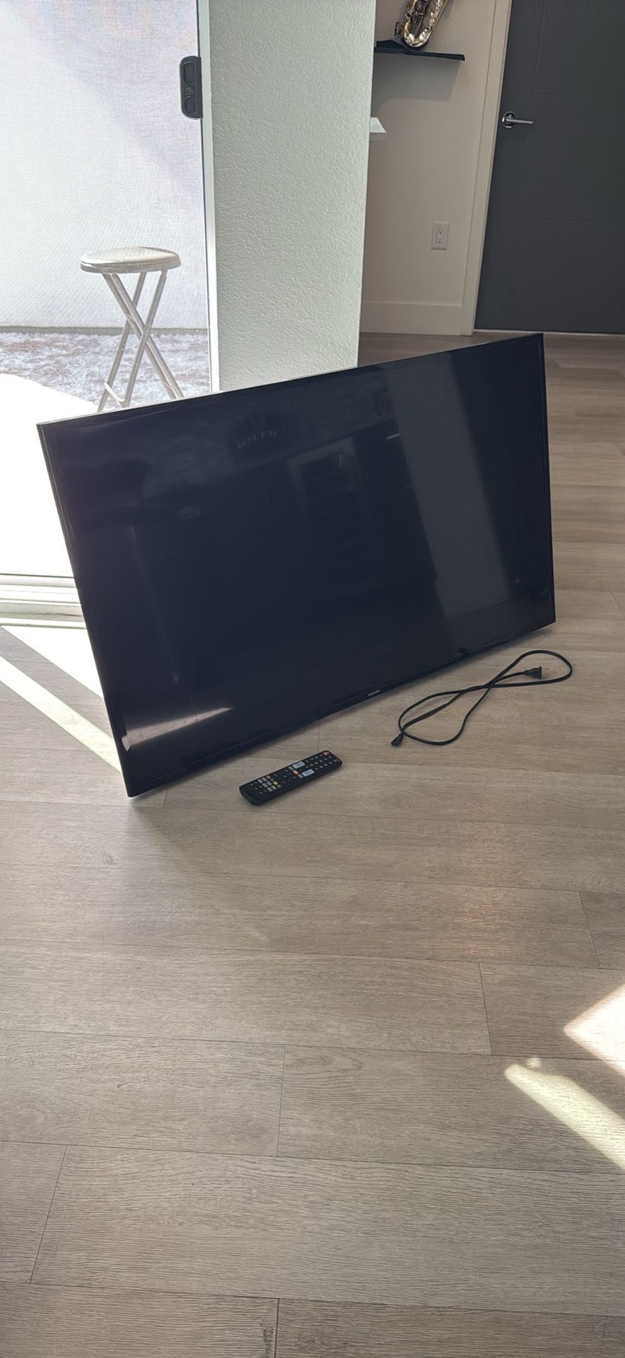 55inch Samsung TV with Remote and Power plug
