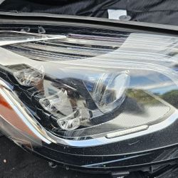 Mercedes S Class Passenger Headlight $750