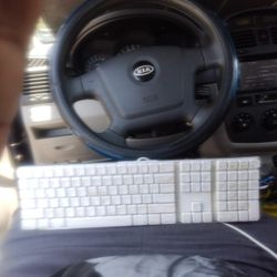 Apple Keyboard