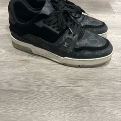 Size 43 Lv Trainer 