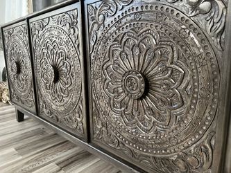 TV stand