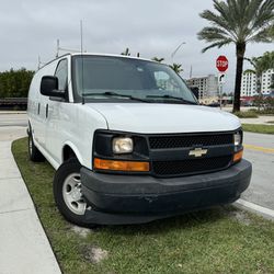 2017 CHEVY EXPRESS 2500