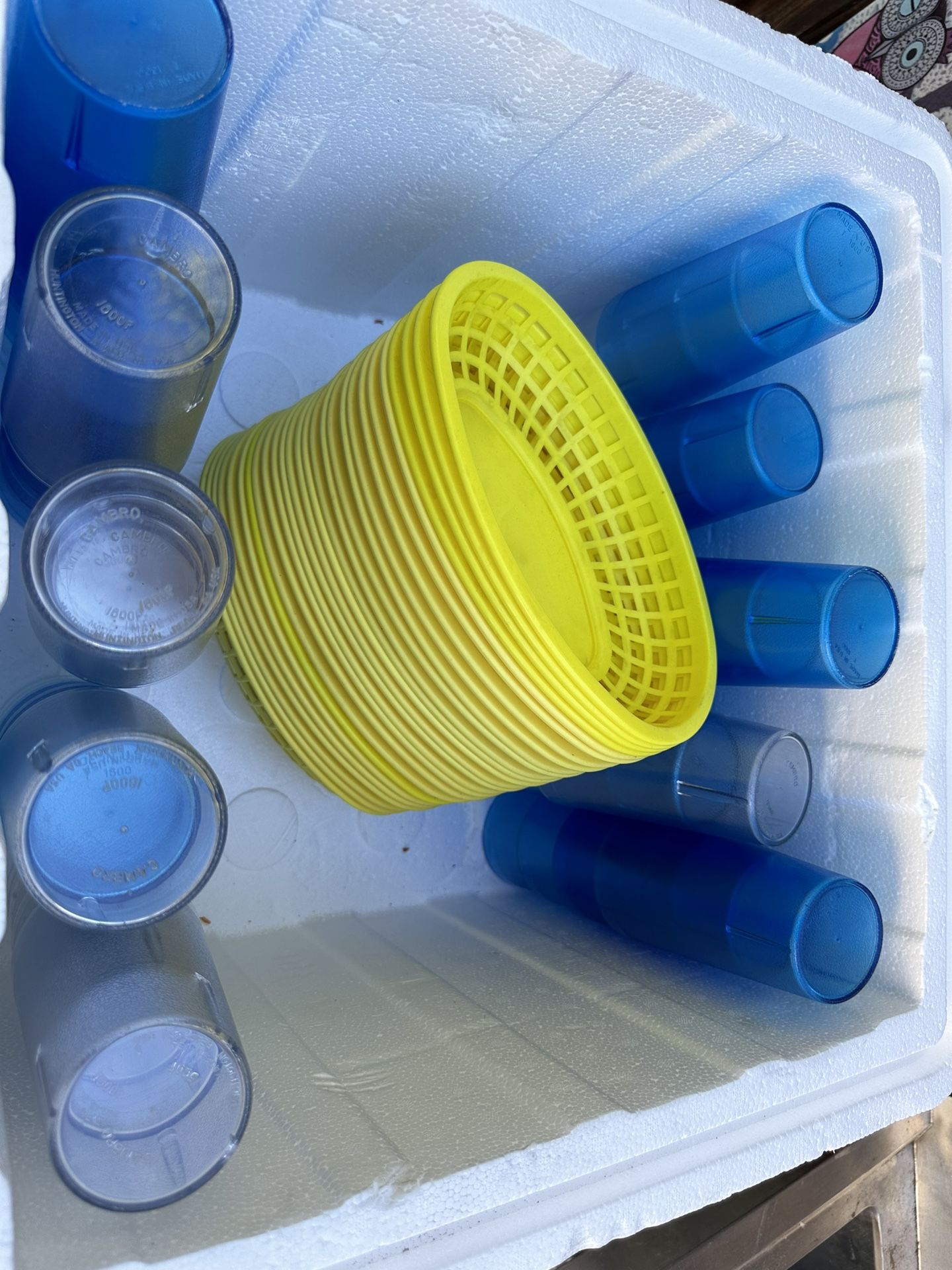 Restaurant Cups And Baskets