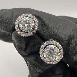 VVS1 Silver Moissanite Halo Earrings 1.0ct