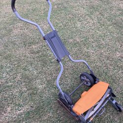 Fiskars Stay Sharp Max Reel Mower 