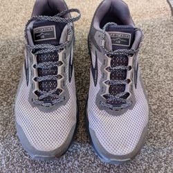 Cascadia 14 Shoes Size 9 