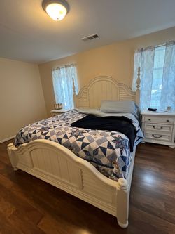 Haverty’s rustic king size bedroom set