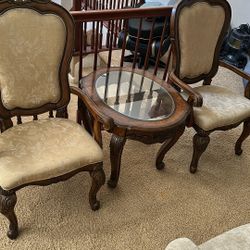 Chairs And Coffee Table 