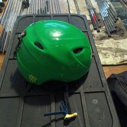 Slingshot Snowboarding Helmet