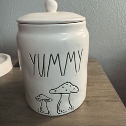 “Yummy” Jar